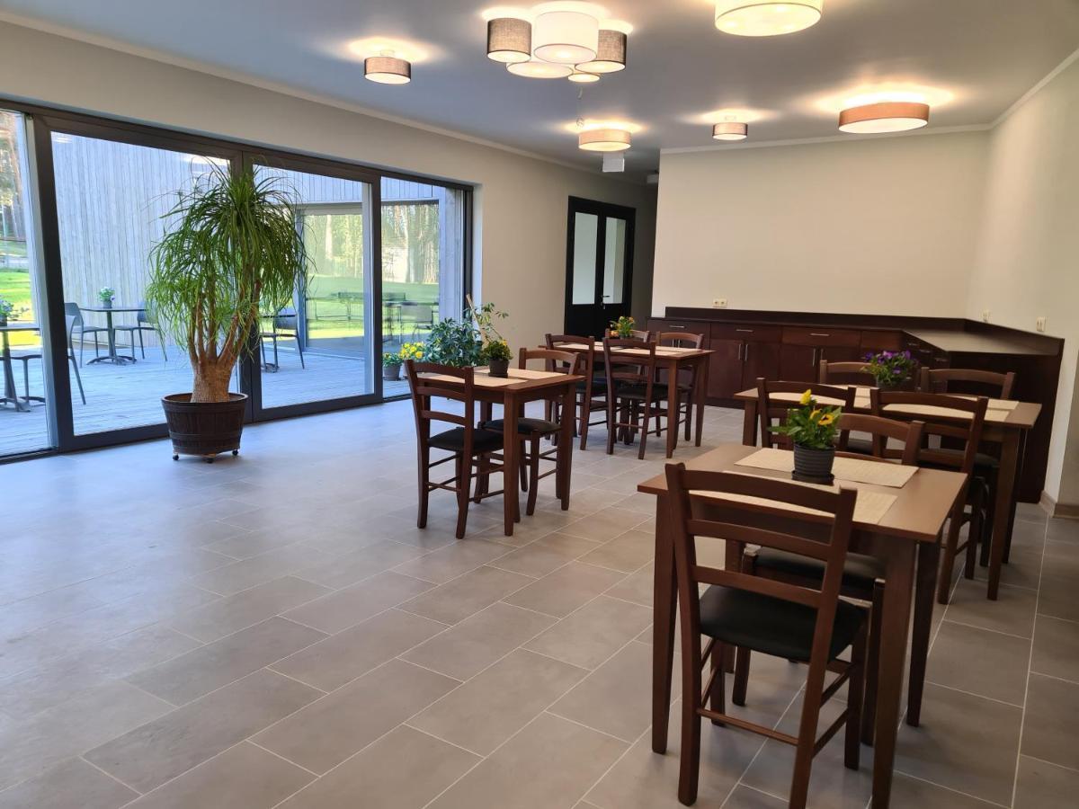 Viesu Nams Upe Hotell Roja Exteriör bild